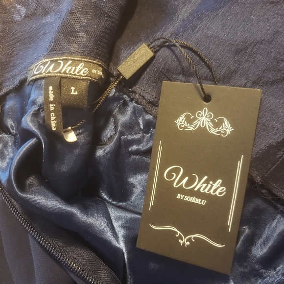White by Soieblu Prom dress - Picture 6 of 6